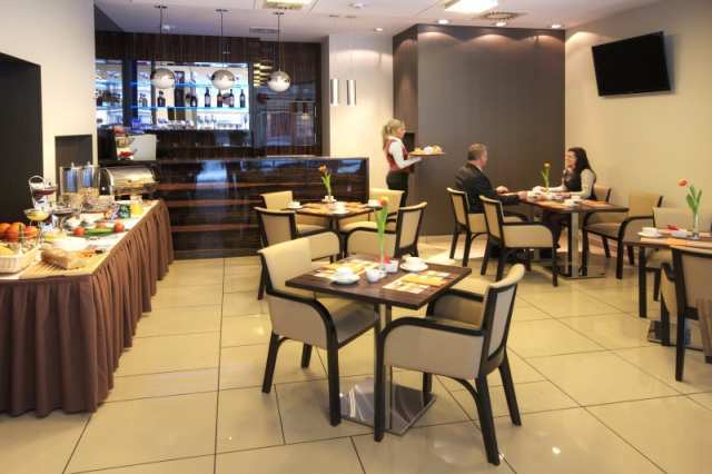 Aparthotel Zgoda By Desilva 3*